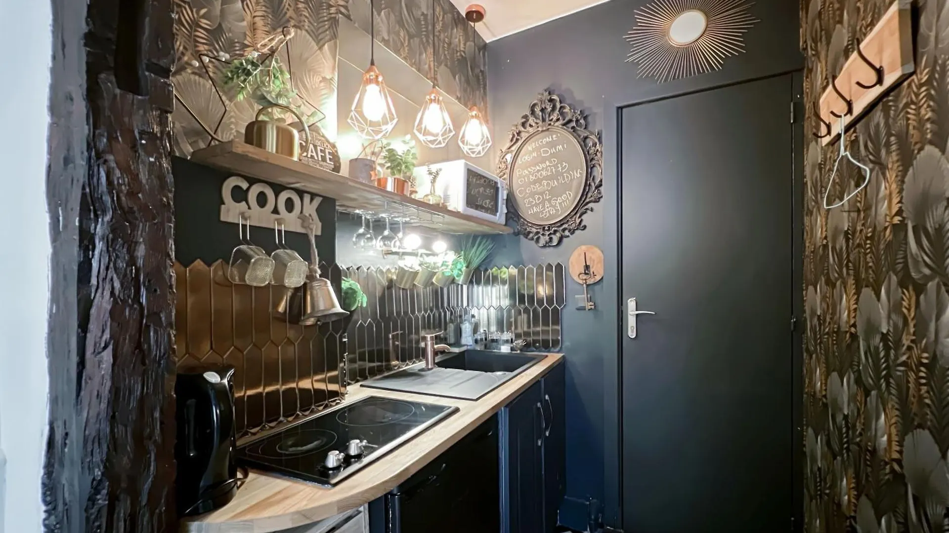 Gare Du Nord And Est Apartment Paris France