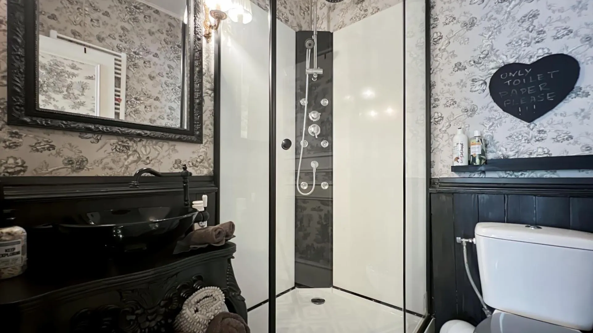Gare Du Nord And Est Apartment Paris